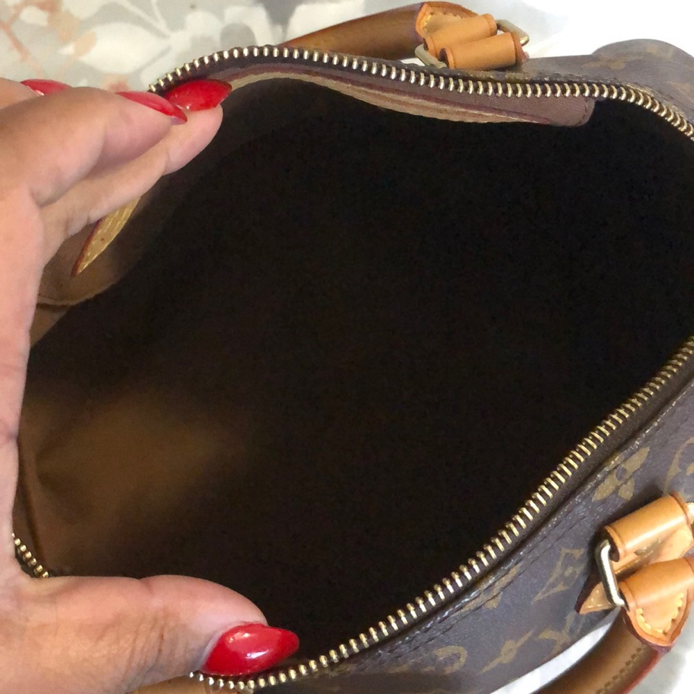 Louis Vuitton Speedy 30 Bag Monogram - Picture 7 of 10